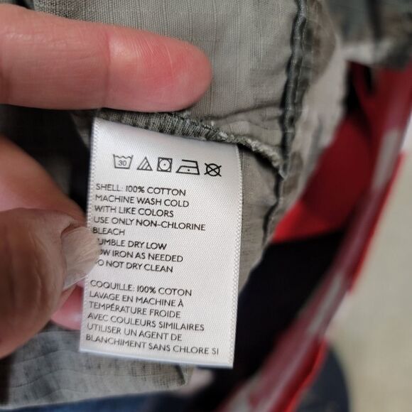 Urban outfitters embroidered camo moto vest - Picture 4 of 10